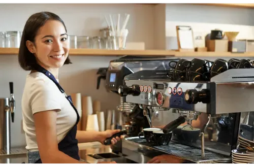 Personal de hostelería usando Antares POS